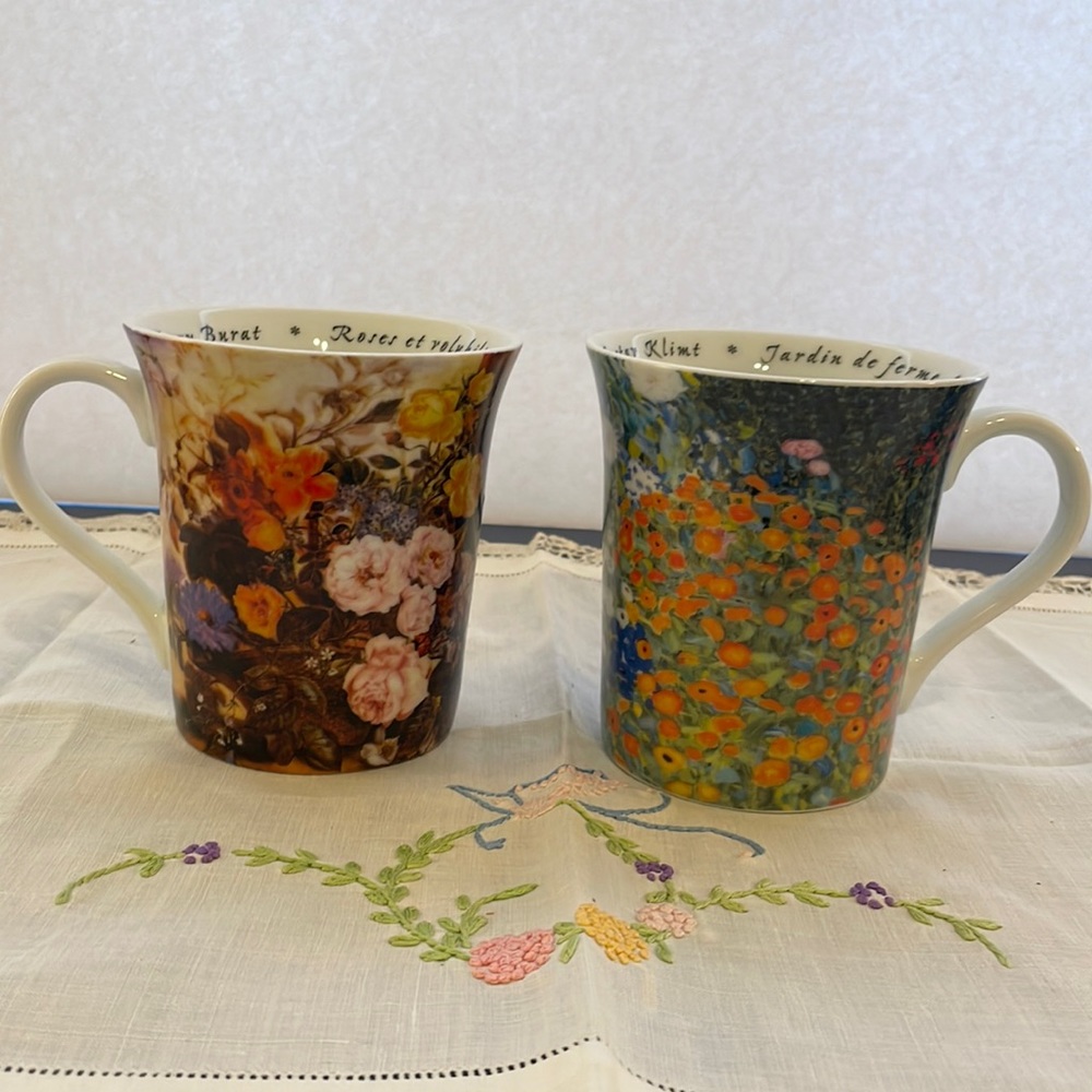 Pair of Konitz “les fleurs chez les peintres” Coffee Mugs